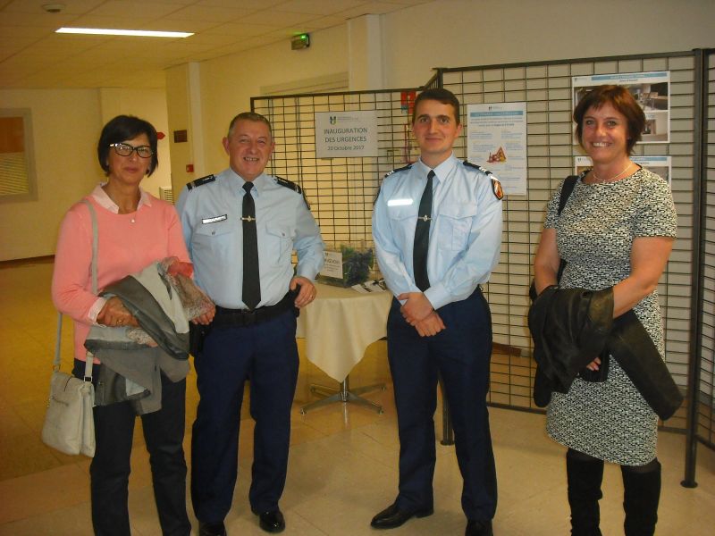 Mme CONUECAR, Vice-présidente de la ComCom du Pays de Wissembourg, Major LAGRANGE et Capitaine LAGARRIGUE, gendarmerie de Wissembourg, Mme KOCHERT, Conseillère Départementale