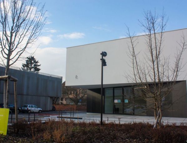 Le Centre de vaccination déménage le 29 mars ! Le Centre de vaccination déménage le 29 mars !