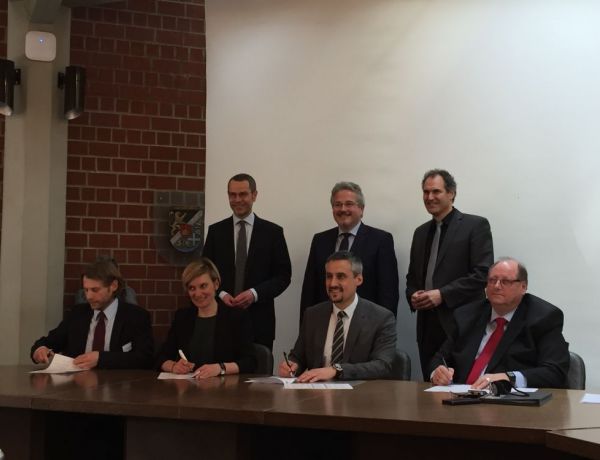 Coopération transfrontalière Coopération transfrontalière